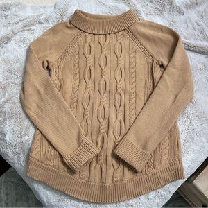 Talbots cable knit curved hem sweater in khaki- very excellent condition! Sz XS